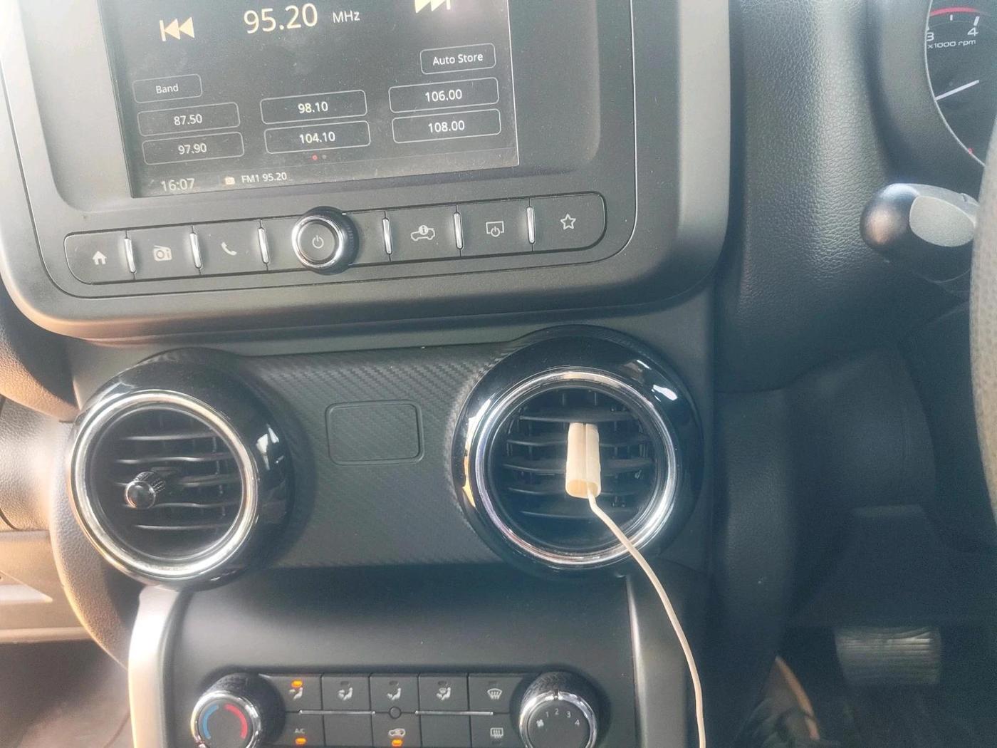 2022 Mahindra Thar LX PETROL HT 4WD AT, Petrol, Automatic, 39,516 km, interior