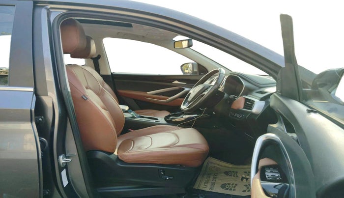 2021 MG HECTOR PLUS SHARP 1.5 PETROL TURBO CVT 6-STR, Petrol, Automatic, 42,467 km, interior