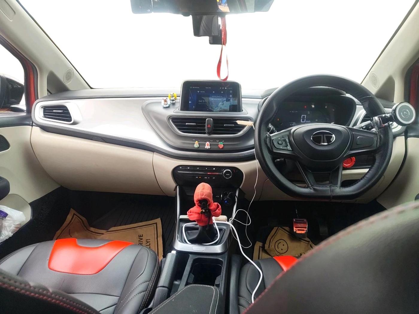 2024 Tata ALTROZ XZ CNG, CNG, Manual, 61,922 km, interior