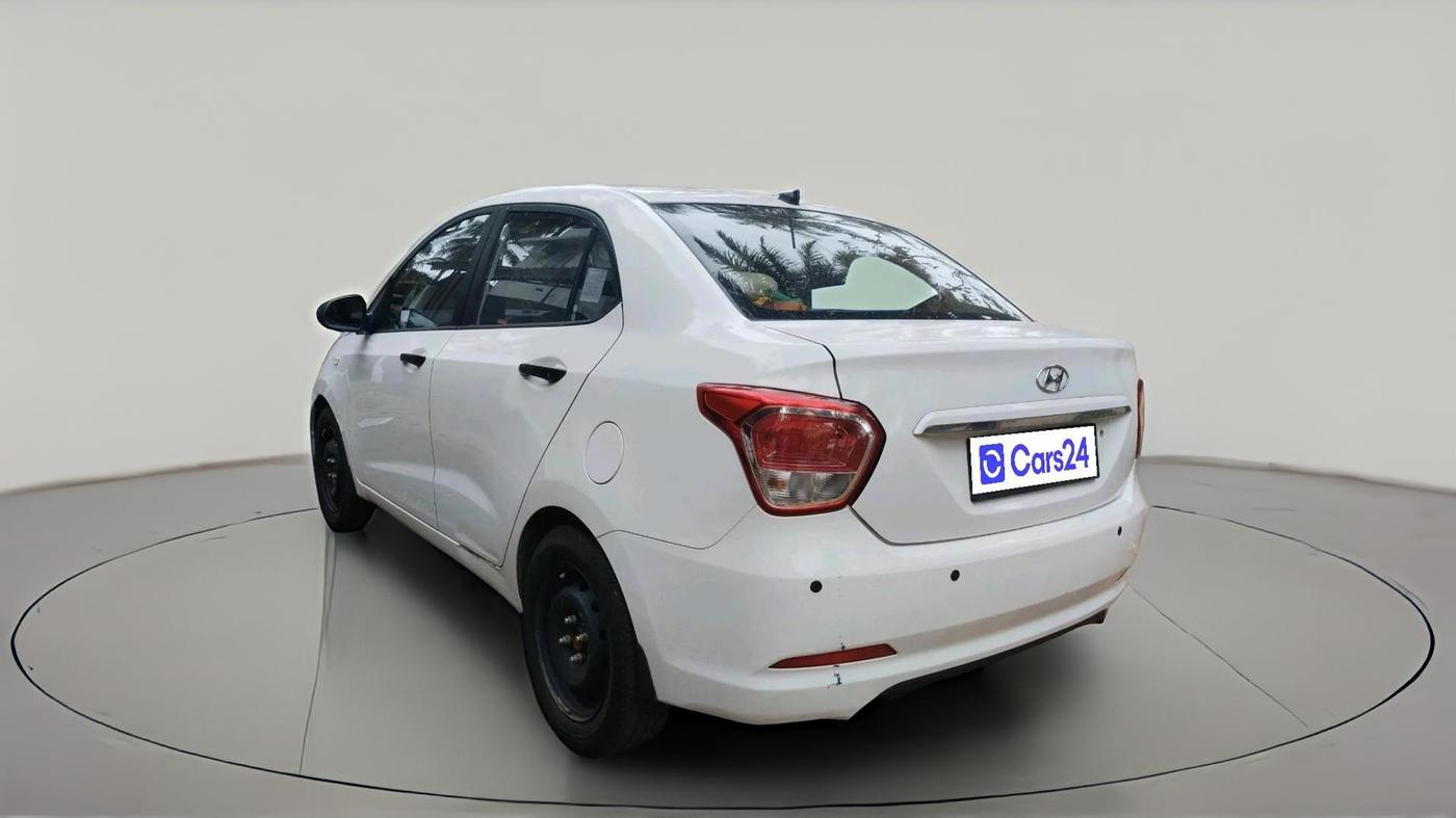 2016 Hyundai Xcent BASE 1.2, Petrol, Manual, 1,15,903 km, exterior