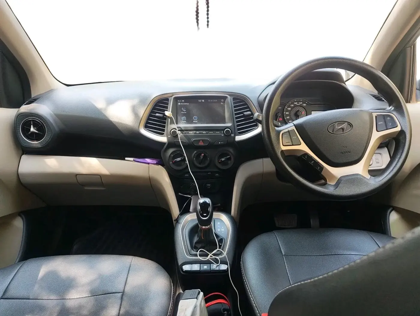 2021 Hyundai NEW SANTRO SPORTZ AMT, CNG, Automatic, 75,954 km, interior