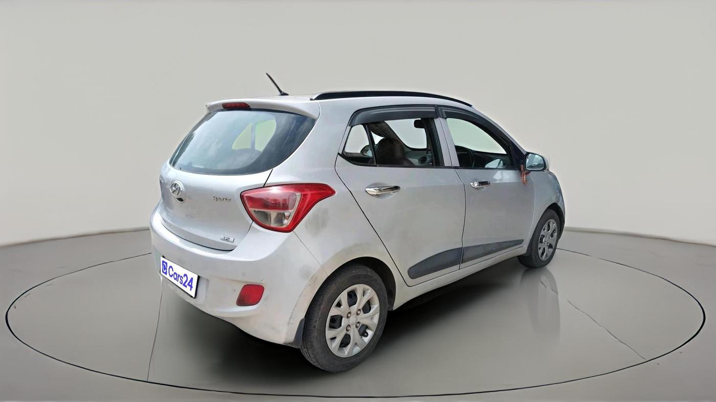 2015 Hyundai Grand i10 SPORTZ 1.2 KAPPA VTVT, Petrol, Manual, 73,204 km, exterior