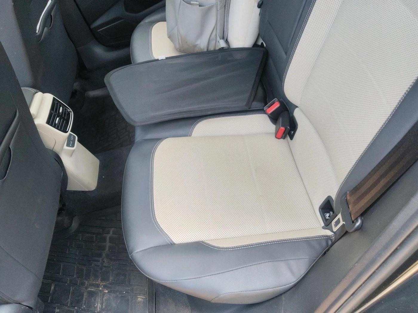 2022 Skoda SLAVIA STYLE 1.0L TSI MT, Petrol, Manual, 35,818 km, interior