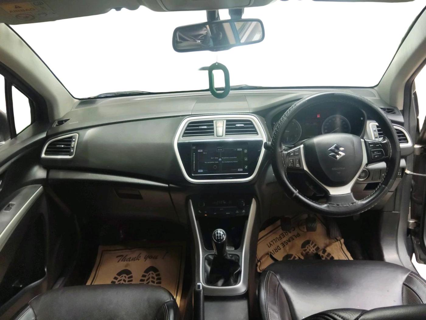 2016 Maruti S Cross ALPHA 1.3, Diesel, Manual, 1,55,186 km, interior