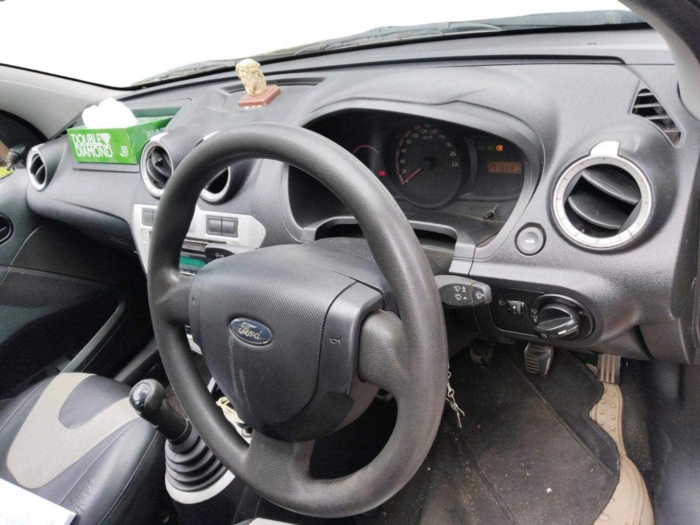 2012 Ford Figo EXI 1.4 DIESEL, Diesel, Manual, 2,31,669 km, interior