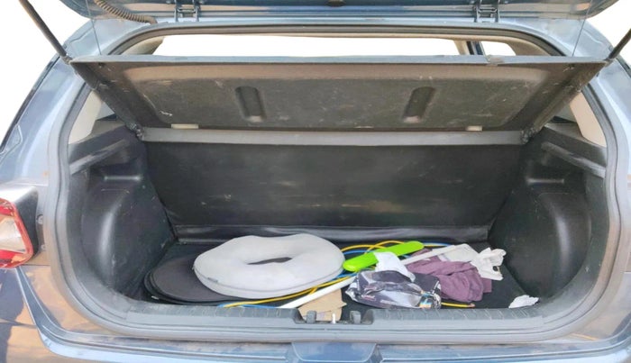 2020 Hyundai VENUE S 1.2, Petrol, Manual, 1,50,648 km, exterior