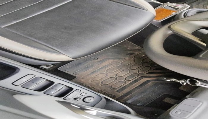 2020 Hyundai GRAND I10 NIOS SPORTZ AMT 1.2 KAPPA VTVT, Petrol, Automatic, 42,944 km, interior