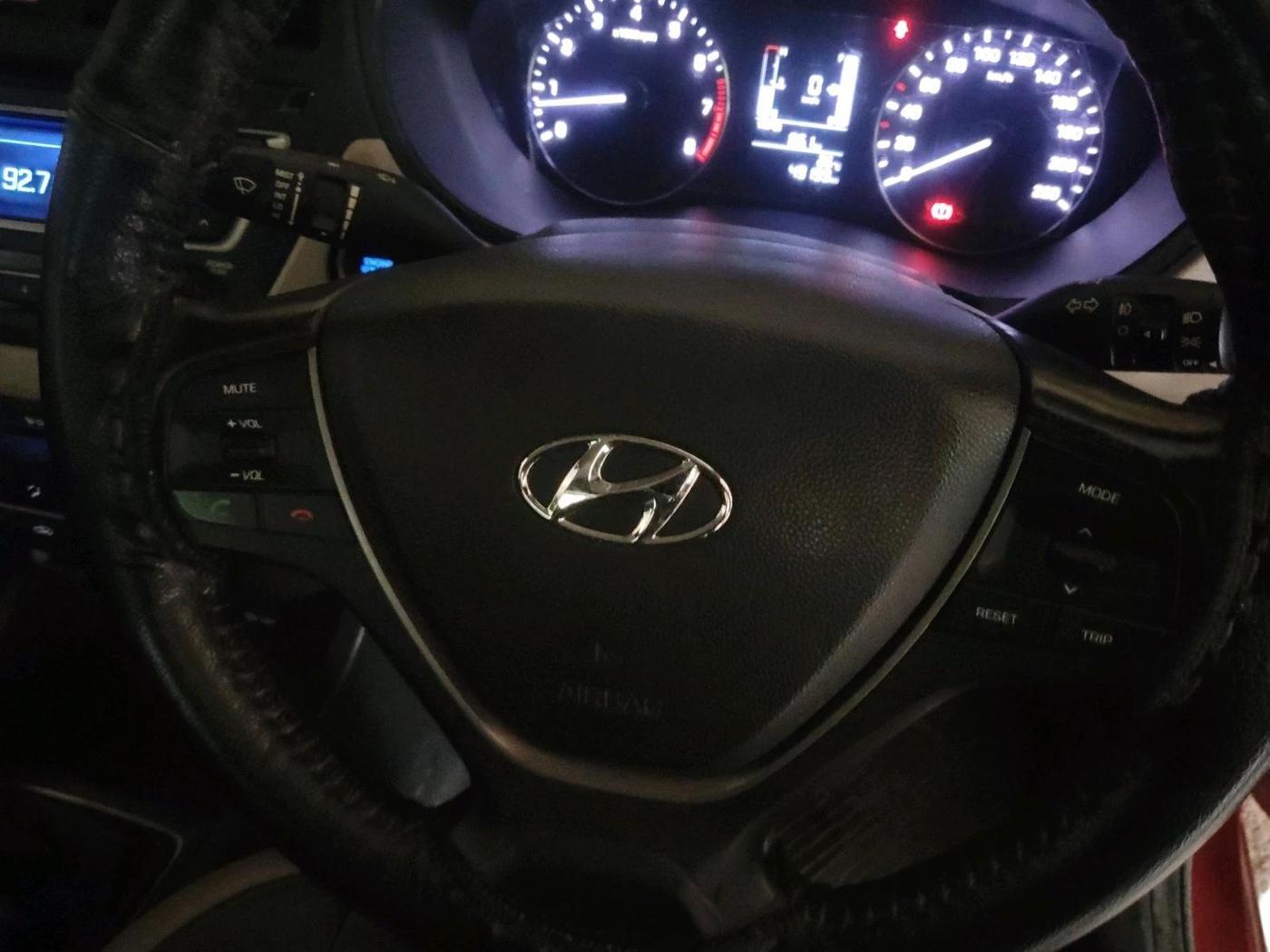 2014 Hyundai Elite i20 SPORTZ 1.2 (O), Petrol, Manual, 49,199 km, interior