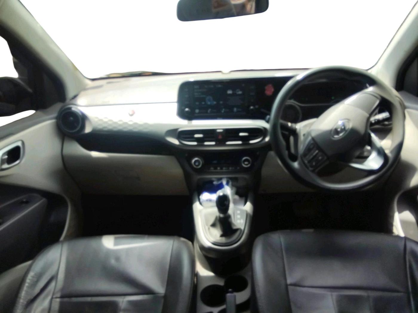 2020 Hyundai GRAND I10 NIOS SPORTZ AMT 1.2 KAPPA VTVT, Petrol, Automatic, 1,02,933 km, interior