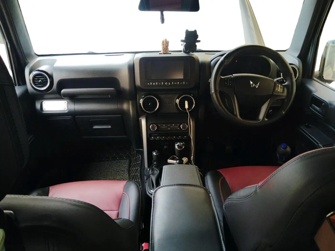 2022 Mahindra Thar LX HARD TOP 4WD MT, Diesel, Manual, 35,318 km, interior
