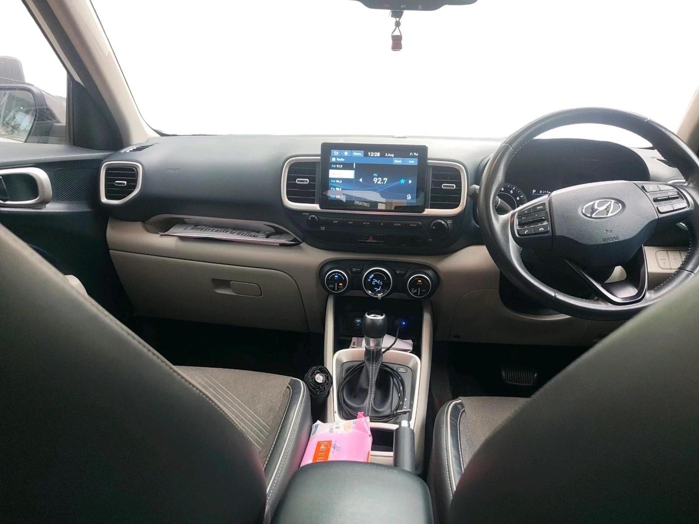 2019 Hyundai VENUE SX PLUS 1.0 TURBO DCT DUAL TONE, Petrol, Automatic, 91,206 km, interior