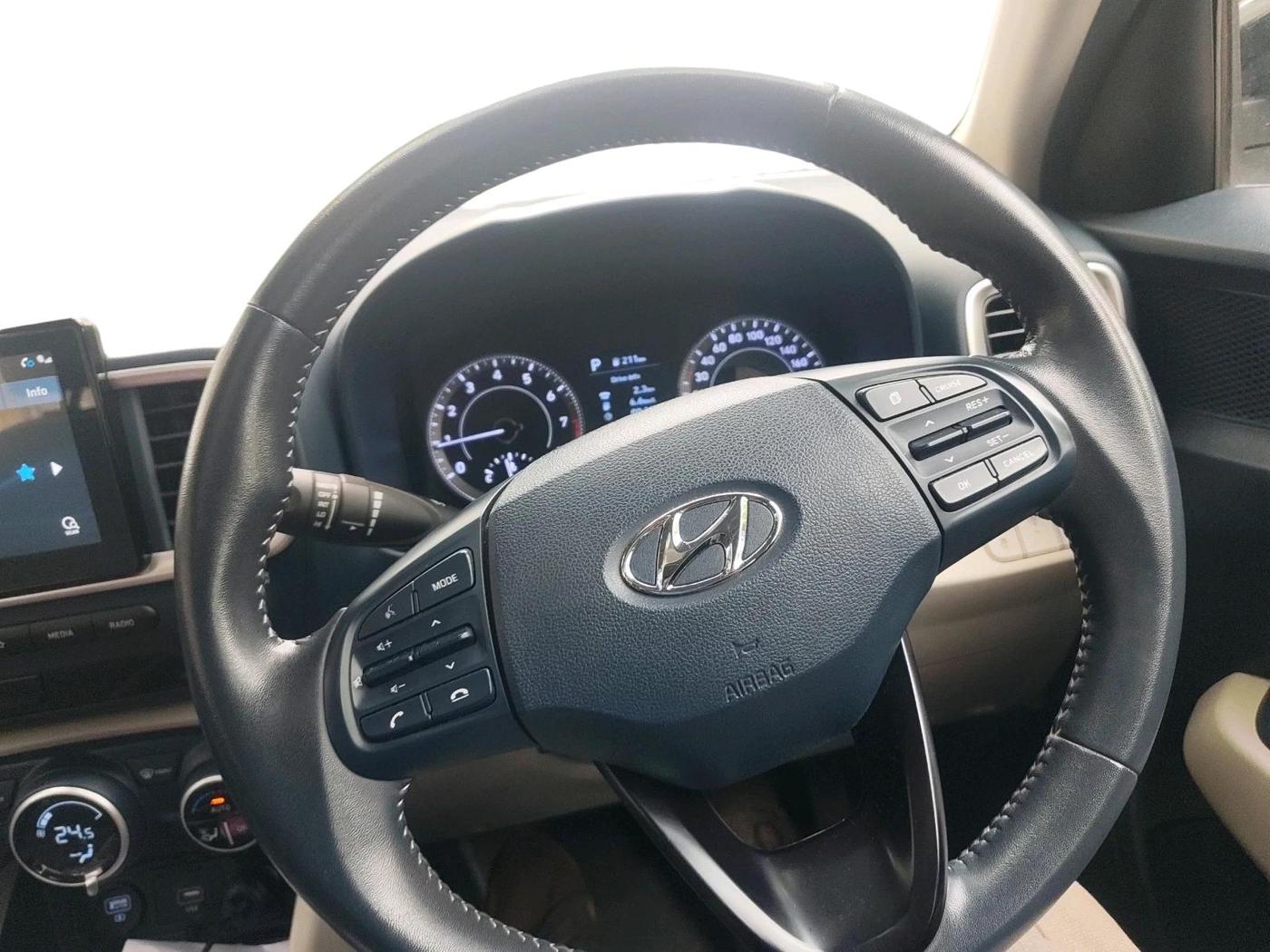 2019 Hyundai VENUE SX PLUS 1.0 TURBO DCT DUAL TONE, Petrol, Automatic, 91,206 km, interior