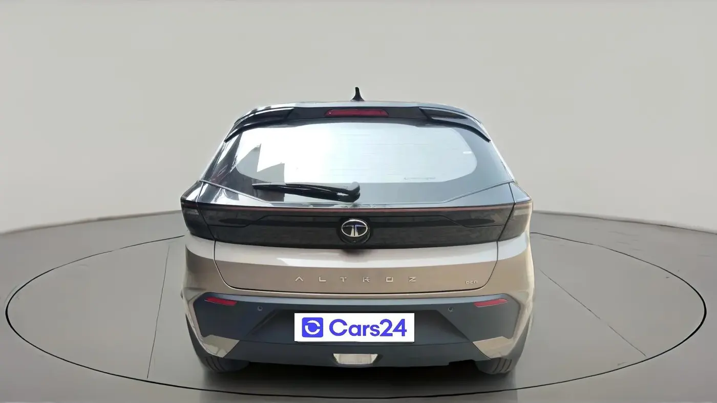 2025 Tata ALTROZ Accomplished Plus S Petrol 6DCT, Petrol, Automatic, 7,814 km, exterior