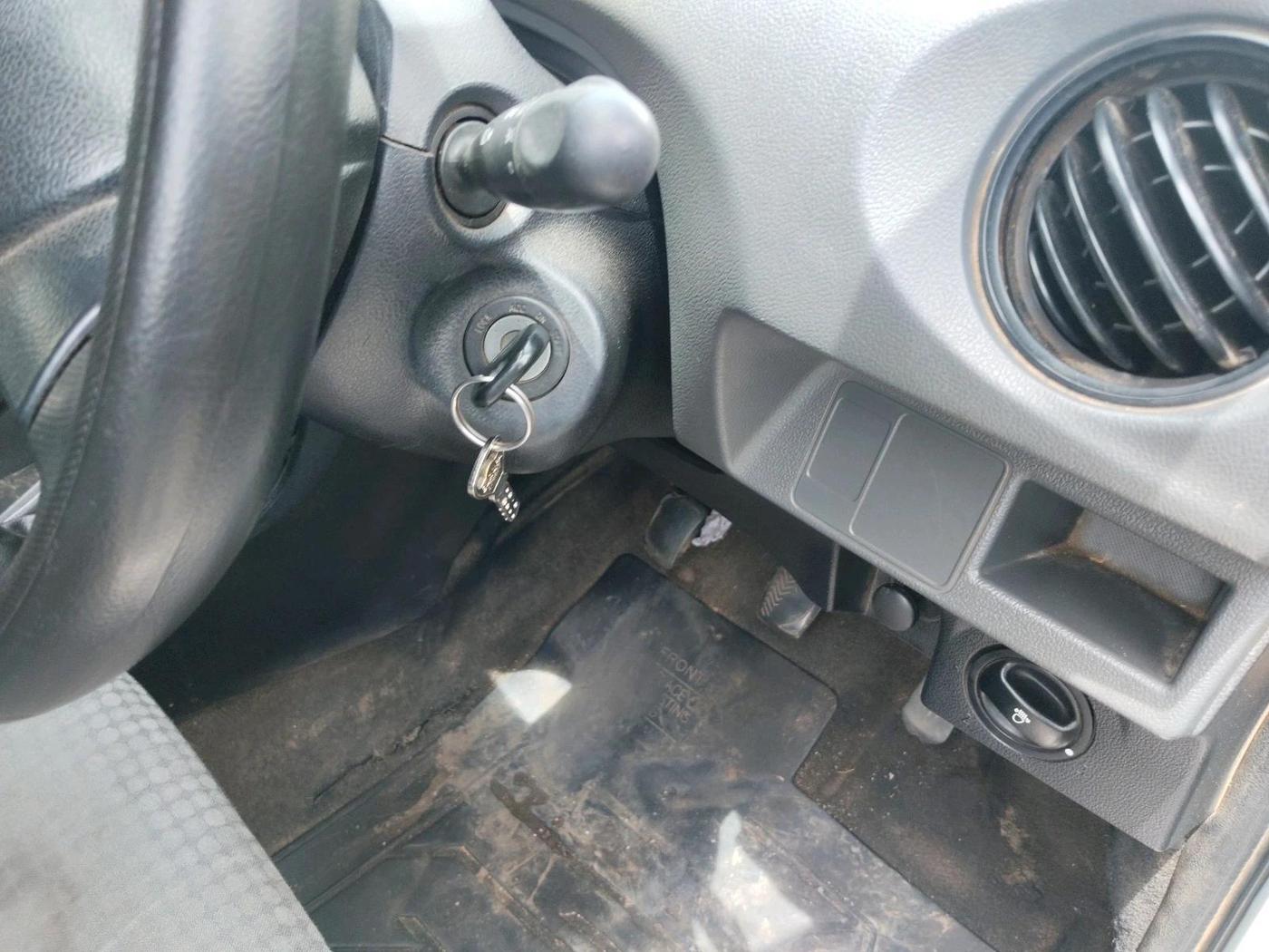 2013 Toyota Etios Liva G, Petrol, Manual, 3,10,355 km, interior