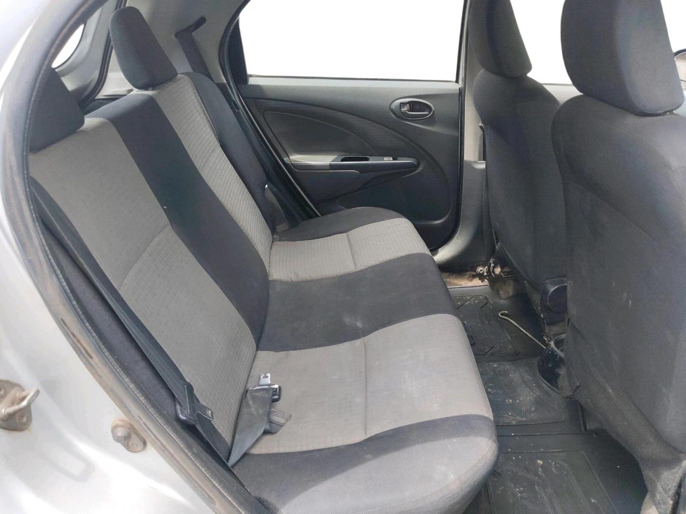2013 Toyota Etios Liva G, Petrol, Manual, 3,10,355 km, interior