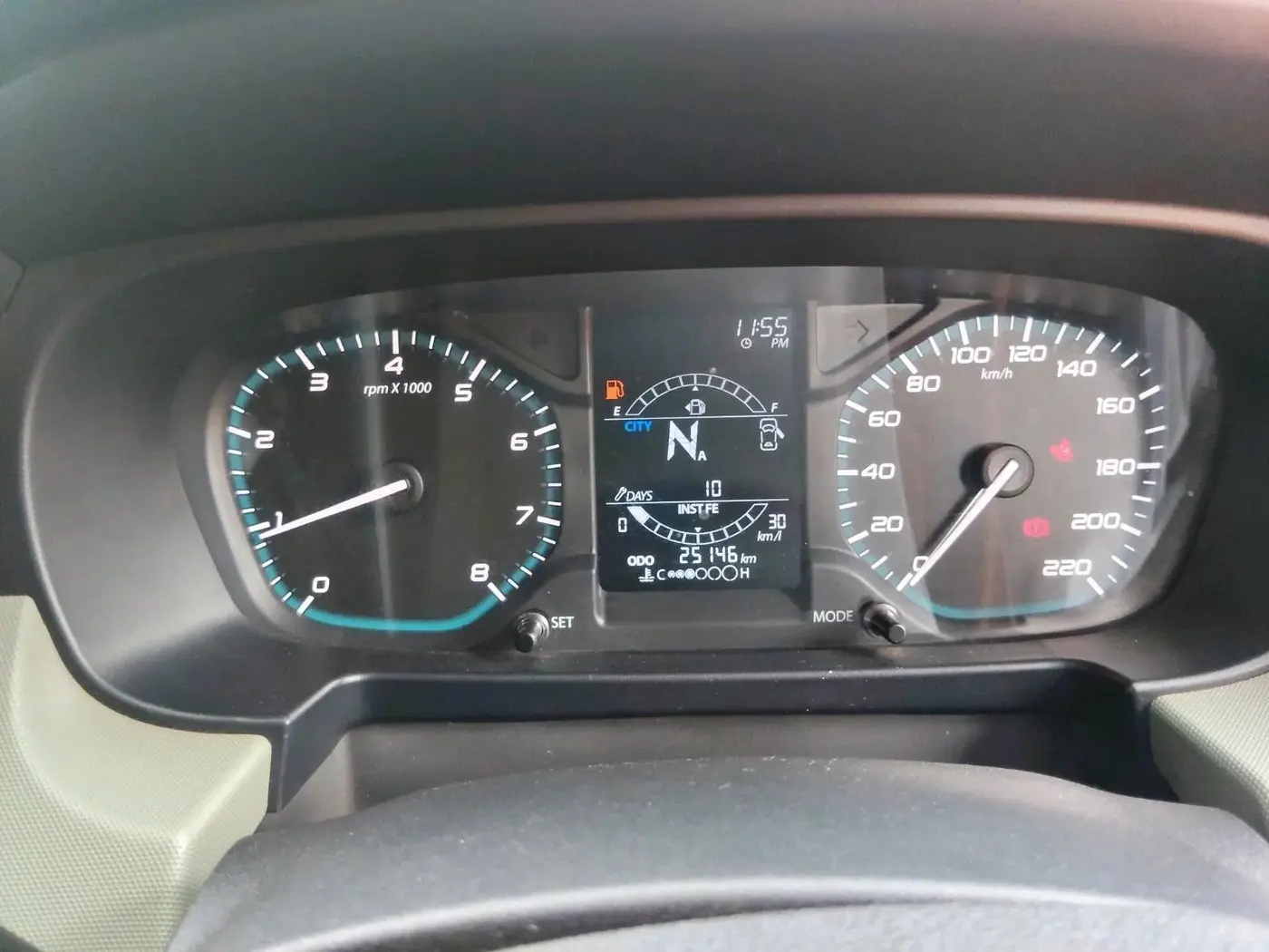 2022 Tata PUNCH ADVENTURE AMT, Petrol, Automatic, 25,146 km, interior