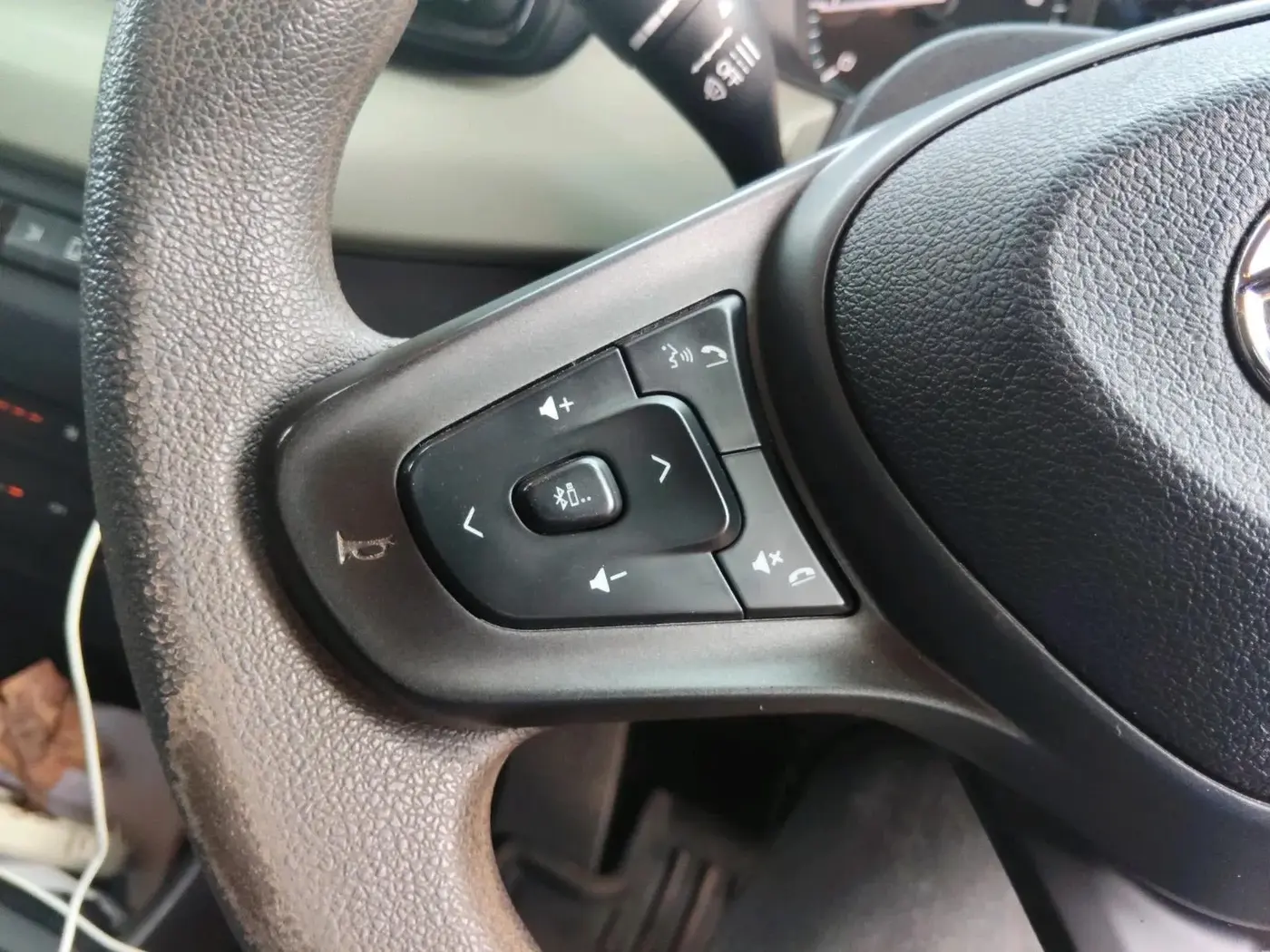 2022 Tata PUNCH ADVENTURE AMT, Petrol, Automatic, 25,146 km, interior
