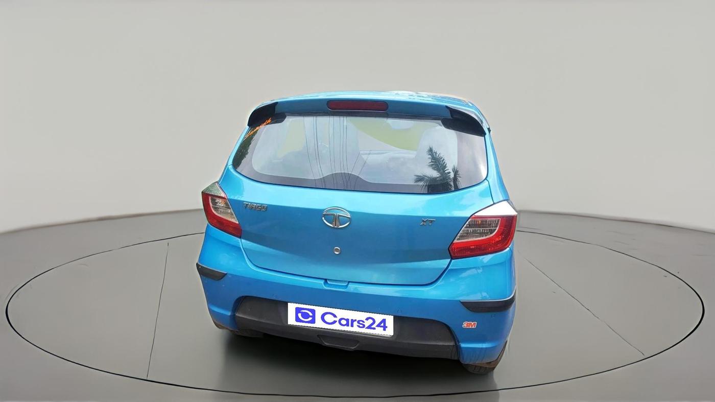 2017 Tata Tiago XT PETROL, Petrol, Manual, 1,16,002 km, exterior
