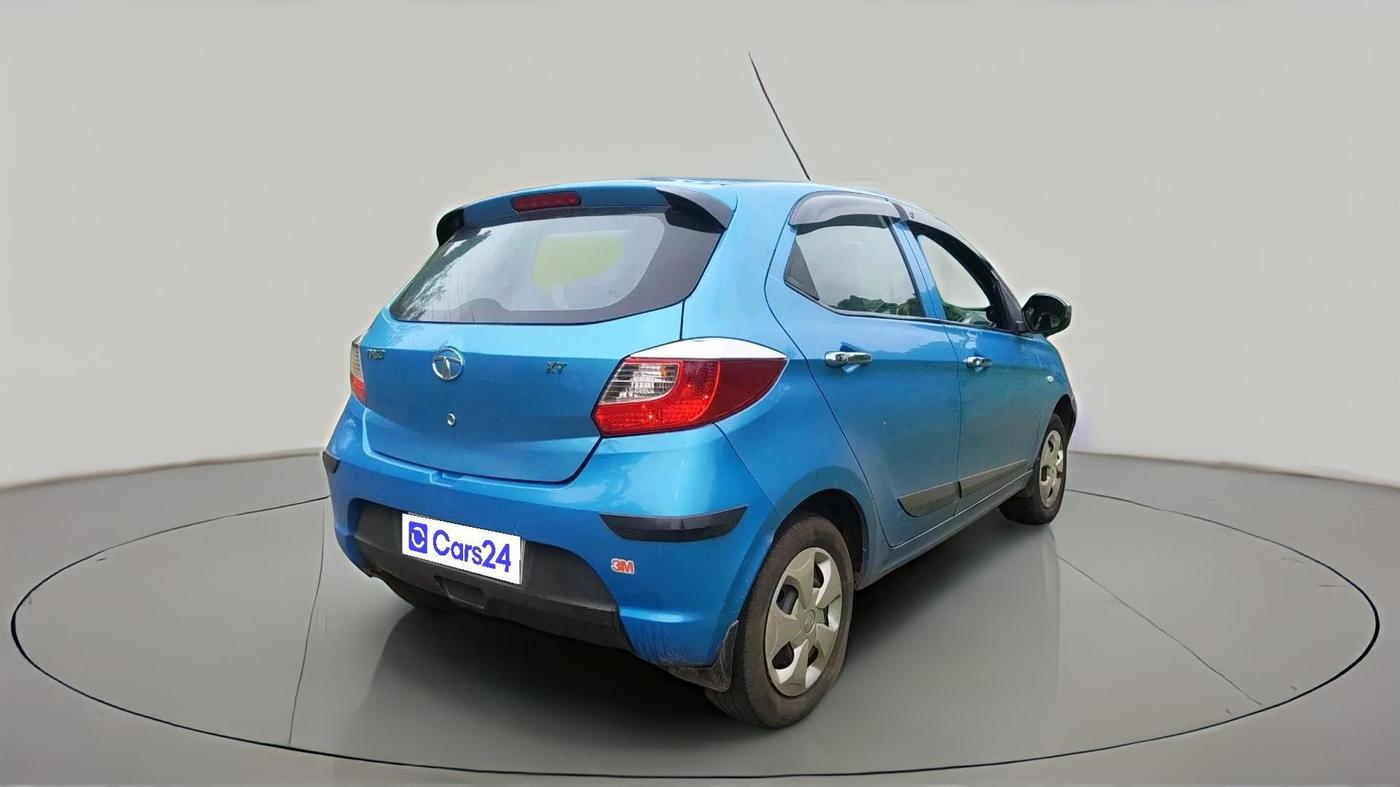2017 Tata Tiago XT PETROL, Petrol, Manual, 1,16,002 km, exterior