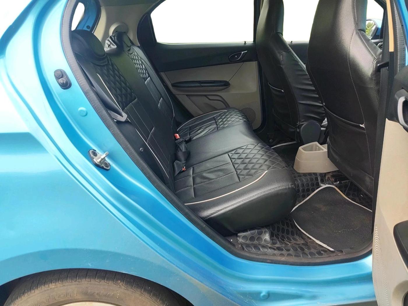 2017 Tata Tiago XT PETROL, Petrol, Manual, 1,16,002 km, interior