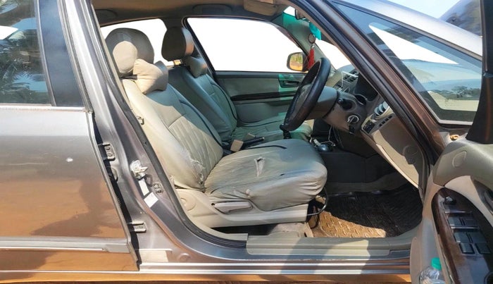 2011 Maruti SX4 VDI, Diesel, Manual, 73,357 km, interior