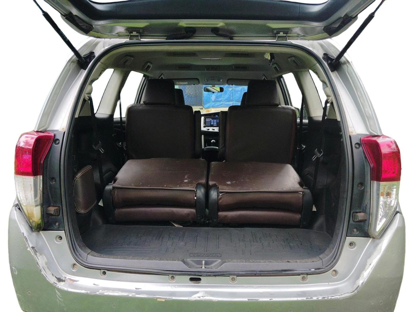2022 Toyota Innova Crysta 2.7 GX 8 STR, Petrol, Manual, 77,061 km, exterior