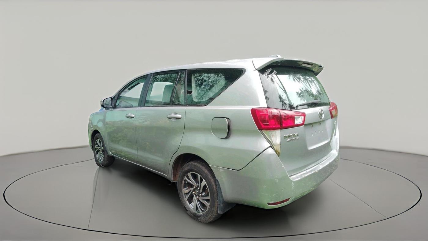 2022 Toyota Innova Crysta 2.7 GX 8 STR, Petrol, Manual, 77,061 km, exterior