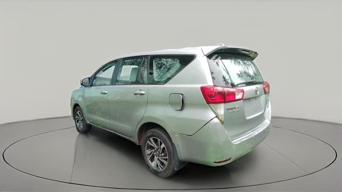 2022 Toyota Innova Crysta 2.7 GX 8 STR, Petrol, Manual, 77,061 km, exterior