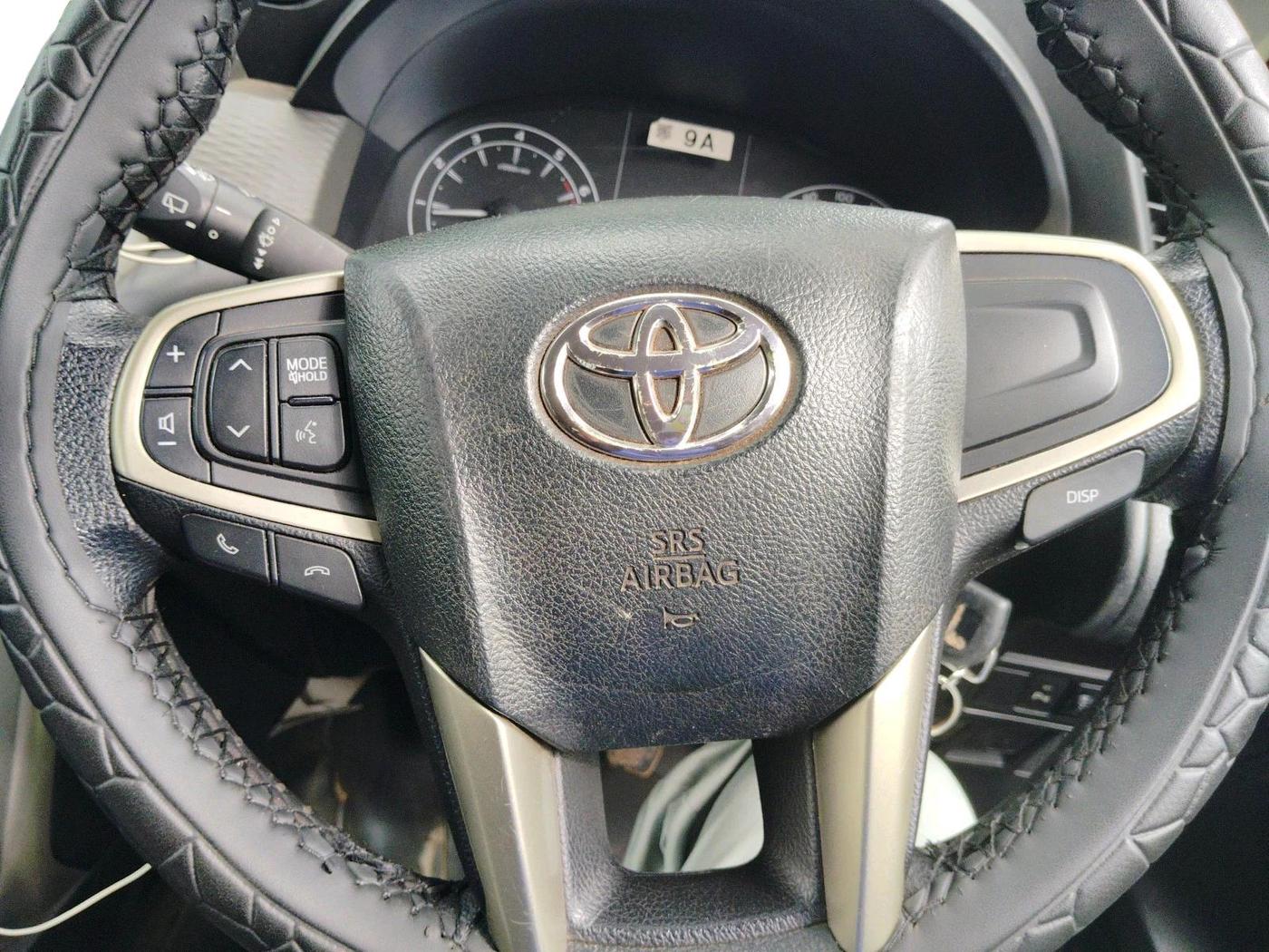 2022 Toyota Innova Crysta 2.7 GX 8 STR, Petrol, Manual, 77,061 km, interior