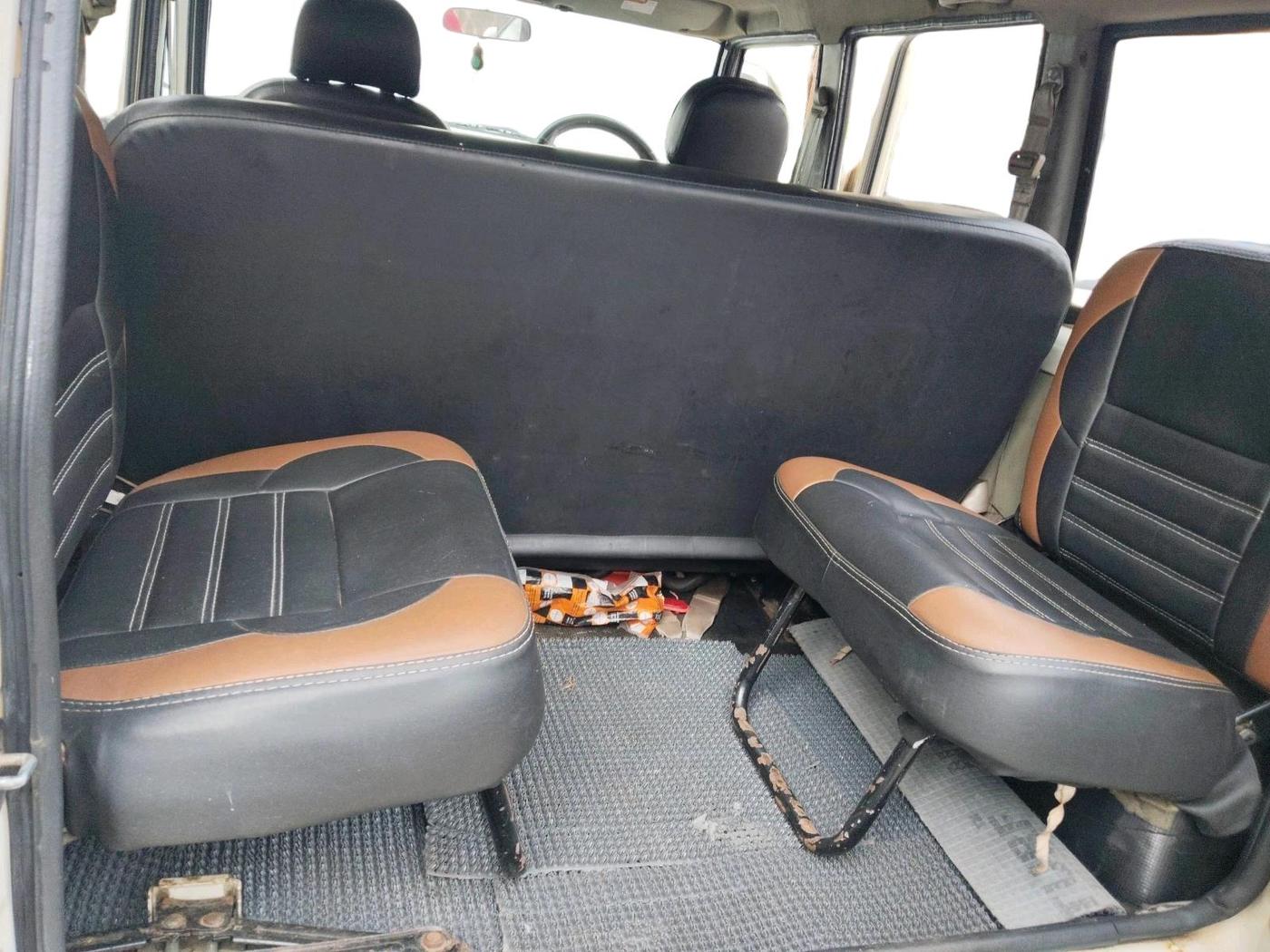 2016 Mahindra Bolero SLE BS IV, Diesel, Manual, 1,41,357 km, interior