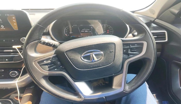 2022 Tata Harrier XZ 2.0L, Diesel, Manual, 28,661 km, interior