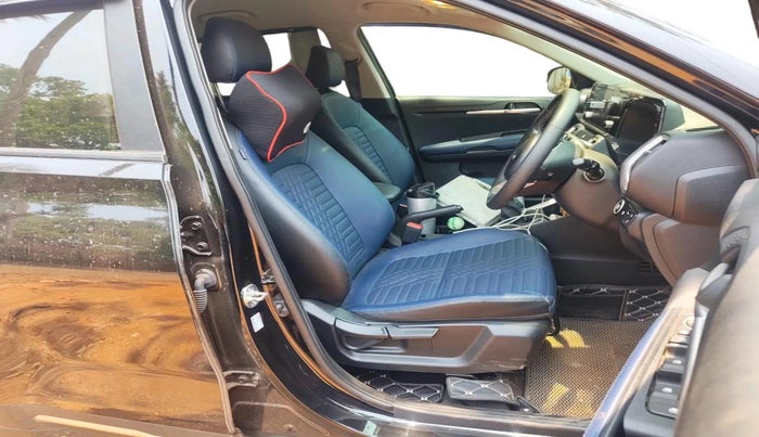 2025 KIA SONET HTK Plus (O) 1.2 Petrol MT, Petrol, Manual, 11,950 km, interior