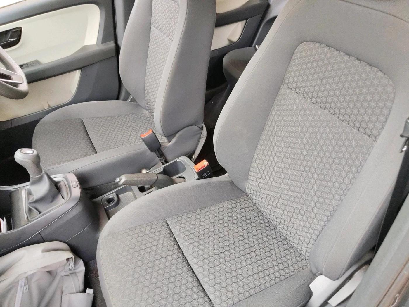 2022 Tata ALTROZ XM PLUS PETROL, Petrol, Manual, 20,303 km, interior
