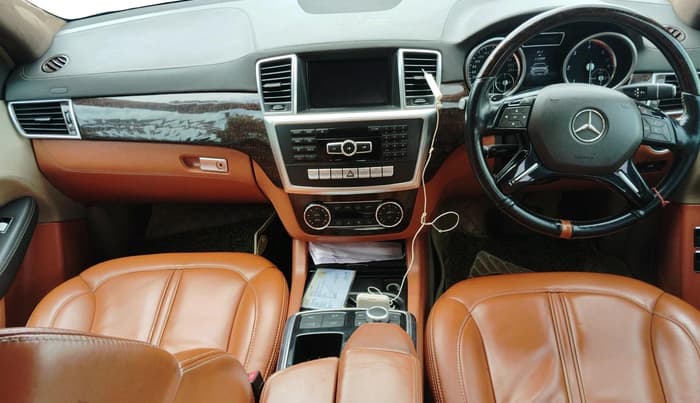 2015 Mercedes Benz GL Class 350 CDI 4Matic, Diesel, Automatic, 1,12,380 km, interior