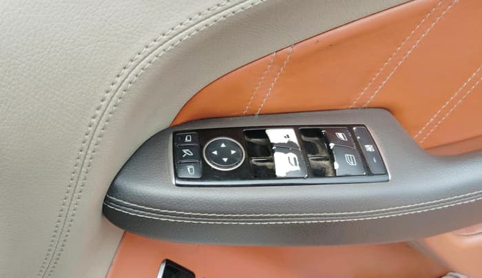 2015 Mercedes Benz GL Class 350 CDI 4Matic, Diesel, Automatic, 1,12,380 km, interior