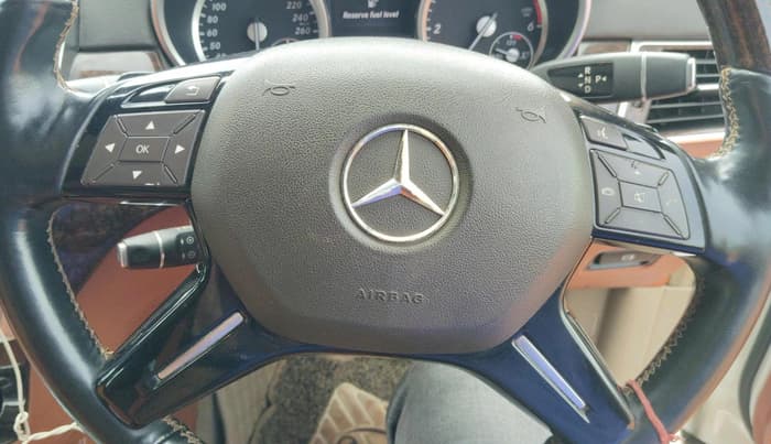 2015 Mercedes Benz GL Class 350 CDI 4Matic, Diesel, Automatic, 1,12,380 km, interior