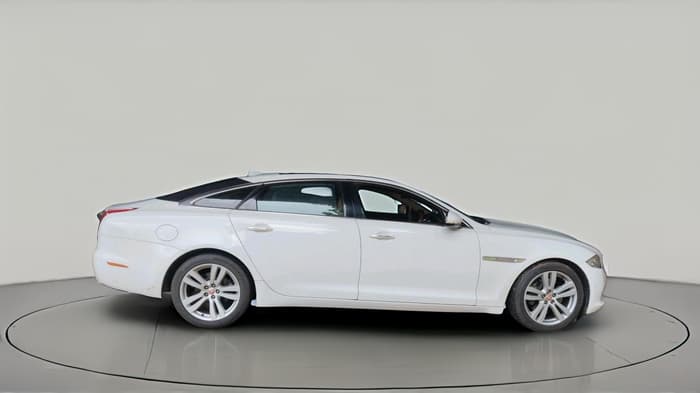 2014 Jaguar XJ L  3.0 Diesel , Diesel, Automatic, 65,826 km, exterior