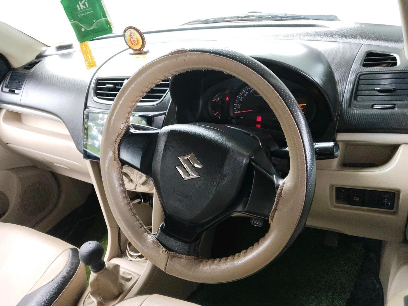 2018 Maruti Swift Dzire TOUR S PETROL, Petrol, Manual, 1,37,071 km, interior