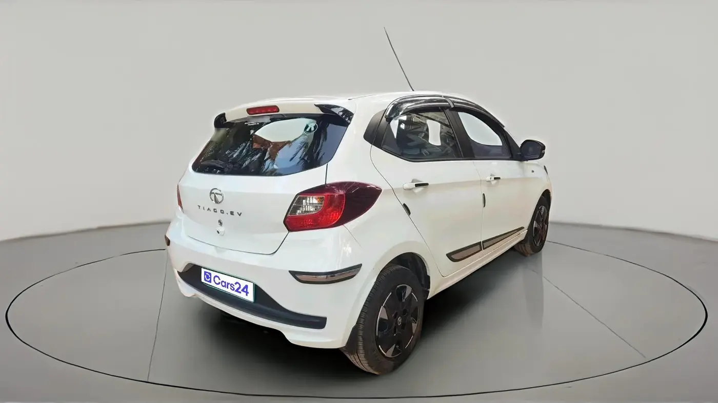2023 Tata TIAGO EV XZ PLUS LONG RANGE, Electric, Automatic, 66,526 km, exterior