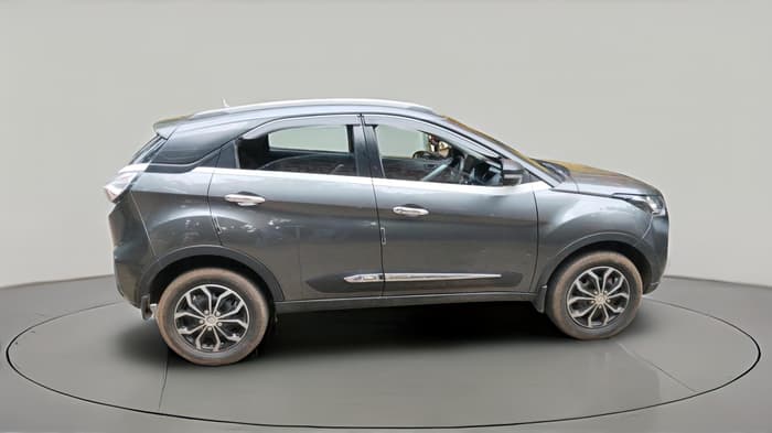 2022 Tata NEXON XM SUNROOF DIESEL, Diesel, Manual, 1,20,449 km, exterior