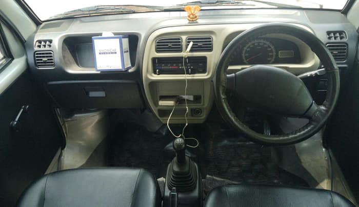 2017 Maruti Eeco 5 STR WITH A/C+HTR, Petrol, Manual, 38,285 km, interior