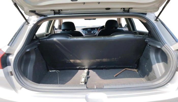 2016 Hyundai Elite i20 MAGNA 1.2, Petrol, Manual, 86,324 km, exterior