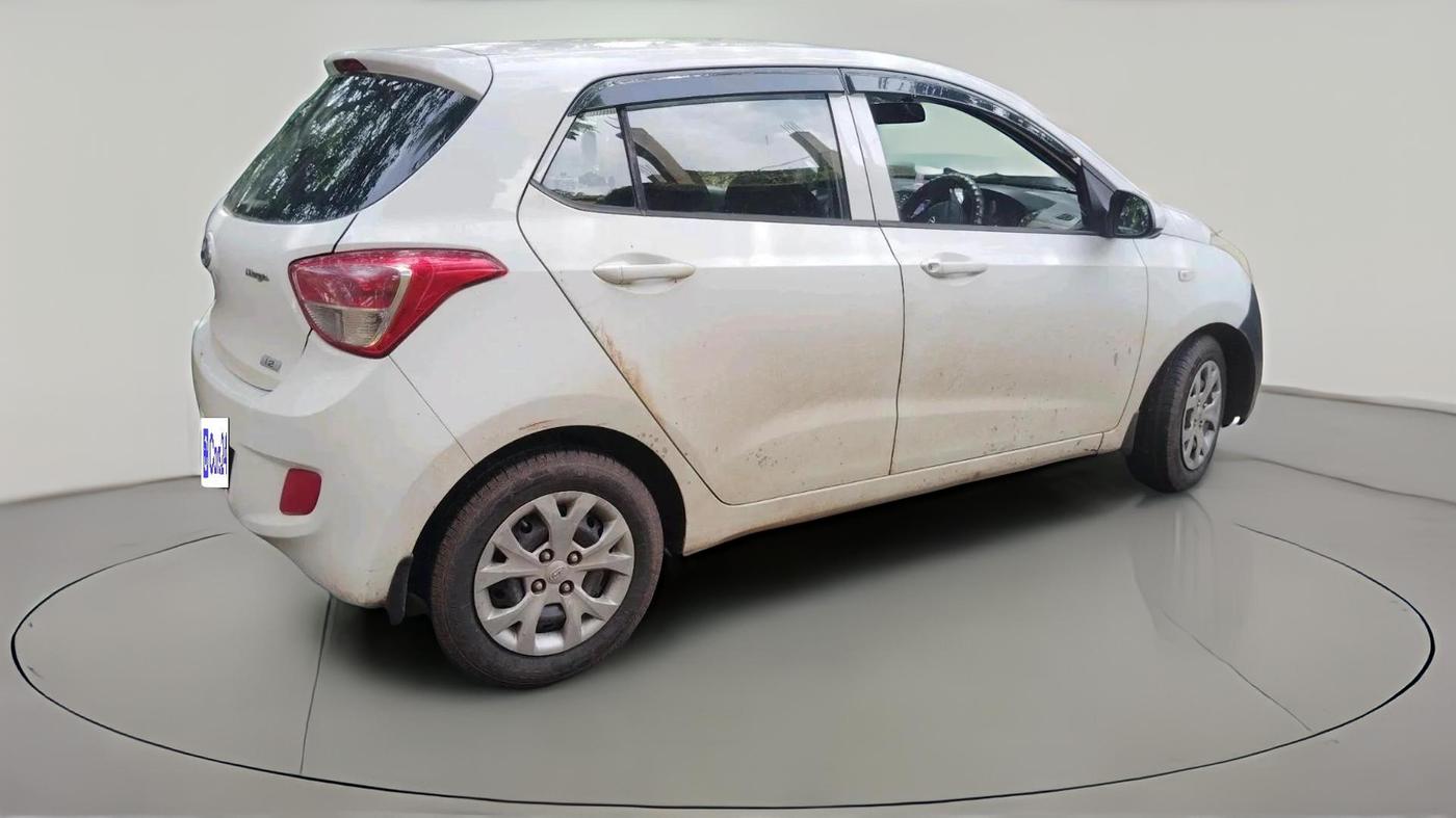 2015 Hyundai Grand i10 MAGNA 1.2 KAPPA VTVT, Petrol, Manual, 1,22,046 km, exterior