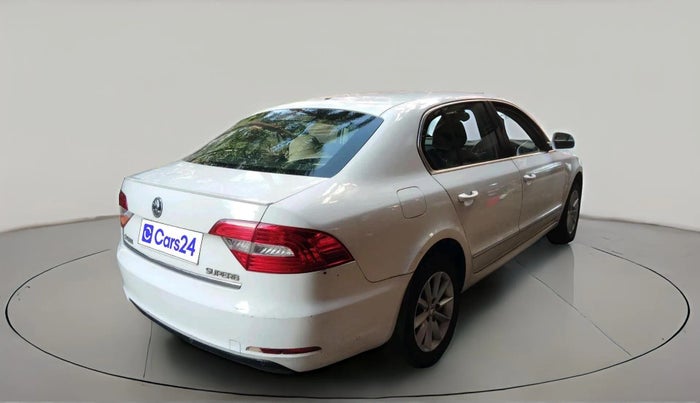 2015 Skoda Superb ELEGANCE 2.0 TDI CR AT, Diesel, Automatic, 97,826 km, exterior