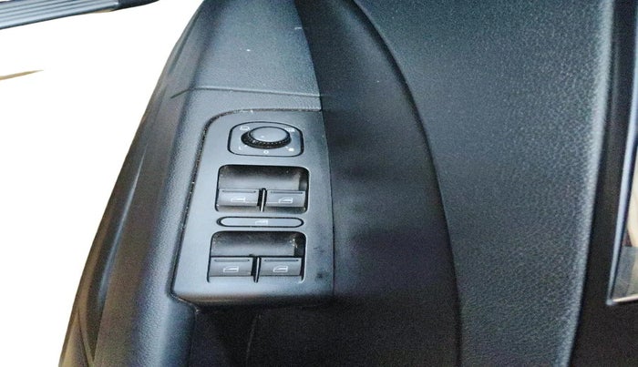 2015 Skoda Superb ELEGANCE 2.0 TDI CR AT, Diesel, Automatic, 97,826 km, interior