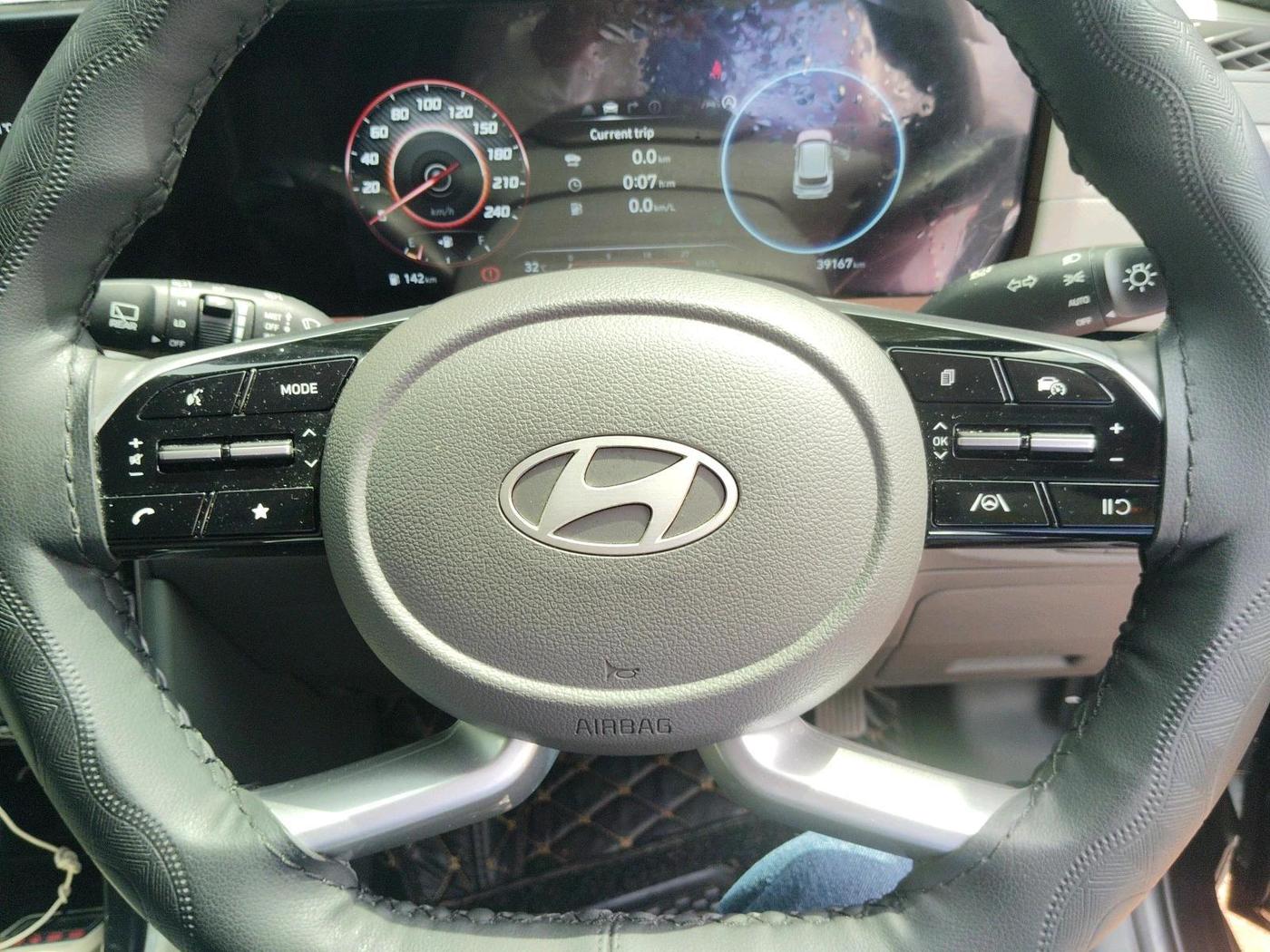 2024 Hyundai Creta SX (O) 1.5 PETROL, Petrol, Manual, 39,167 km, interior