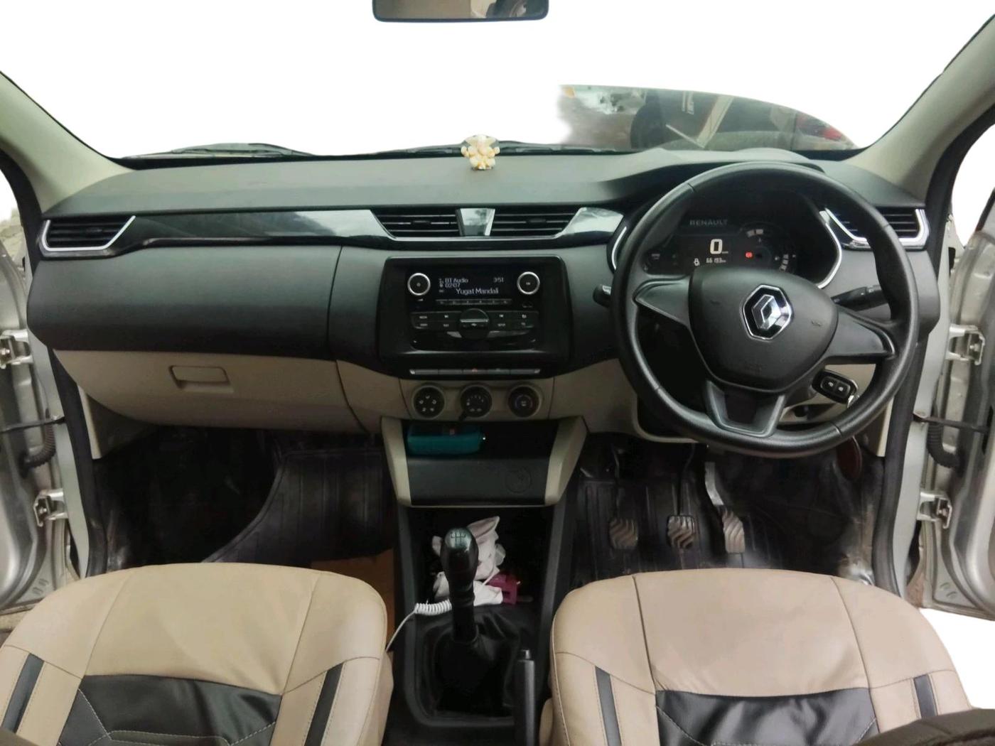 2019 Renault TRIBER RXL MT, Petrol, Manual, 66,193 km, interior
