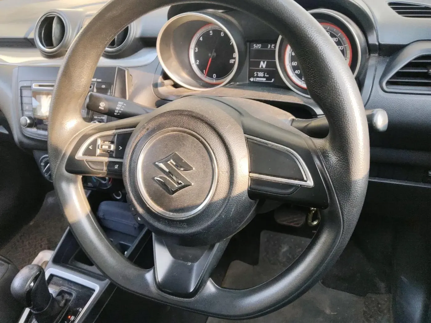 2020 Maruti Swift VXI AMT, Petrol, Automatic, 57,861 km, interior