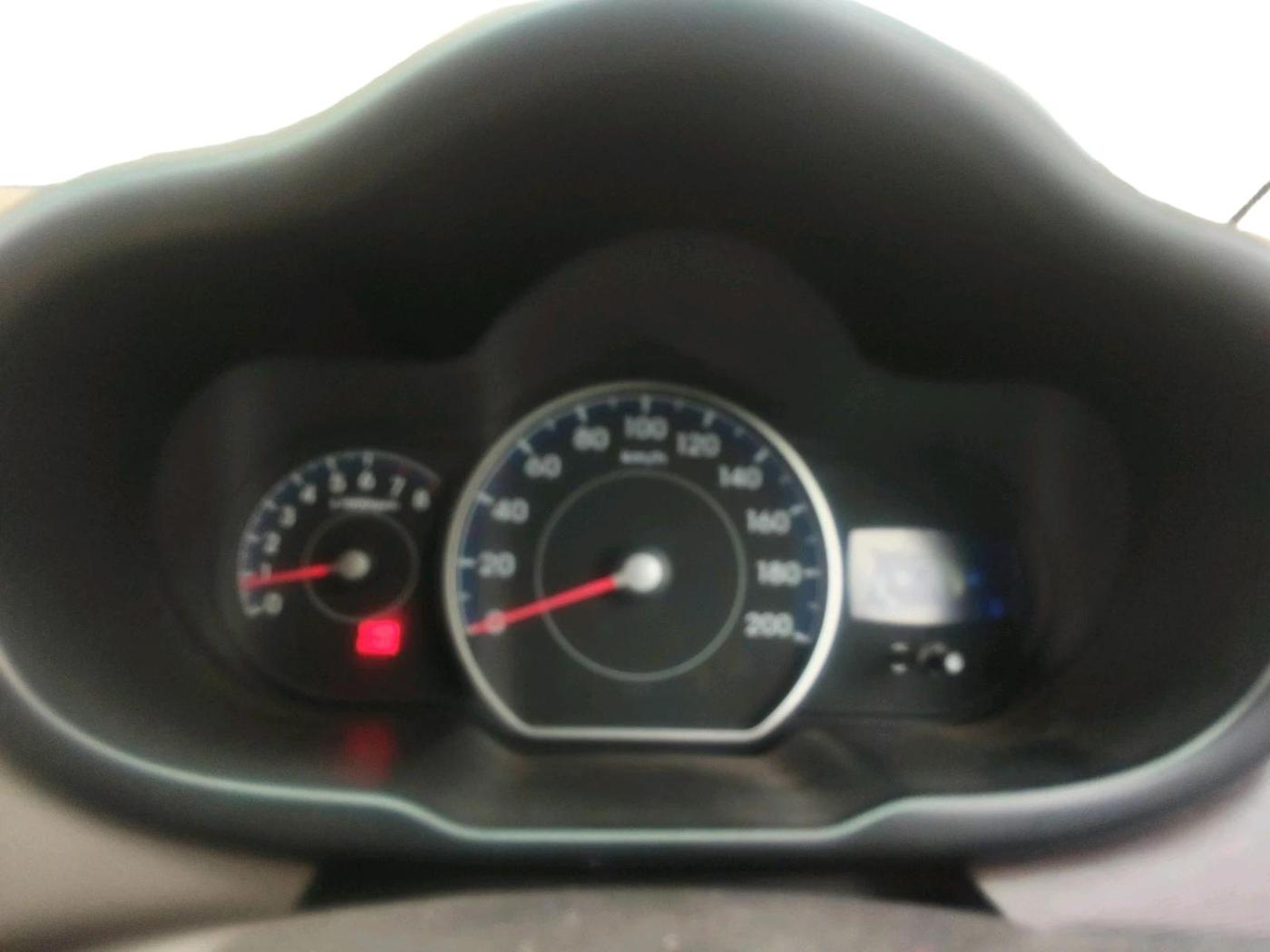 2011 Hyundai i10 MAGNA 1.2, Petrol, Manual, 1,98,634 km, interior