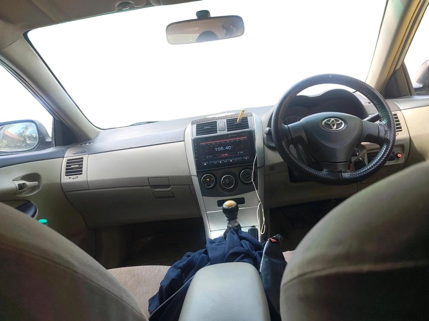 2011 Toyota Corolla Altis J PETROL, Petrol, Manual, 87,385 km, interior
